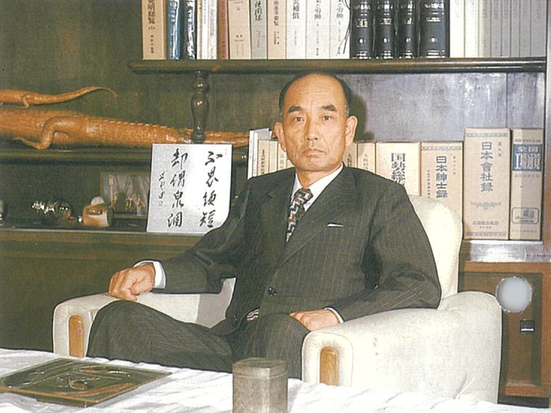 初代社長 池田 龍造